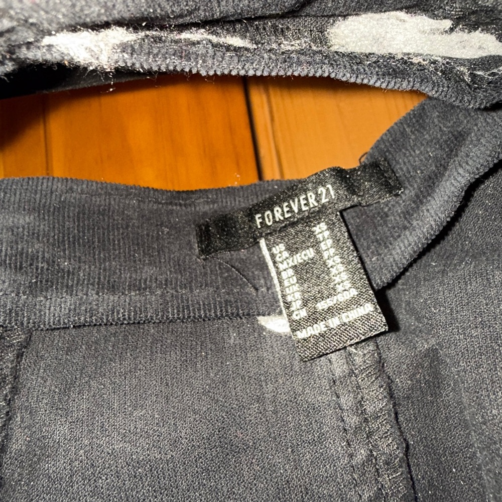 Forever 21 Black Corduroy Women's Skirt - Picture 4 of 4